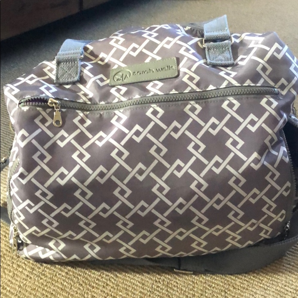 Sarah Wells Lizzy Gray breast pump bag
